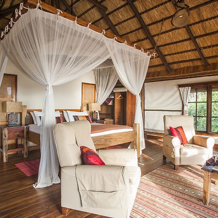 Saadani Safari Lodge ภายนอก รูปภาพ